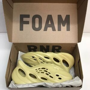 NEW Yeezy Foam Runner
